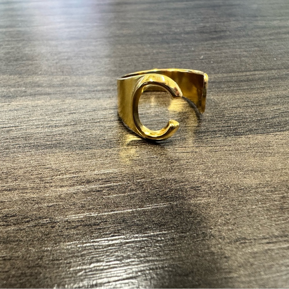 Plunder Gold Open C Ring